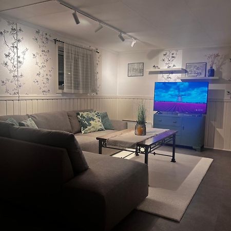 Hoda Apartment - Cozy Central Apartment With Free Parking Leknes Zewnętrze zdjęcie